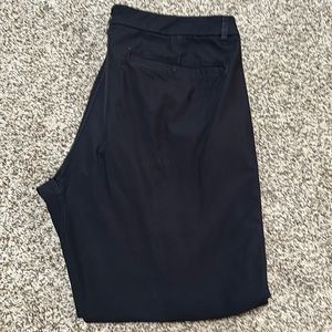 Lululemon Pants 38. Flaws